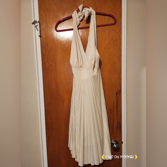 Ashley Stewart, Ivory Halter Dress, Size we 14/16 - Picture 2 of 4